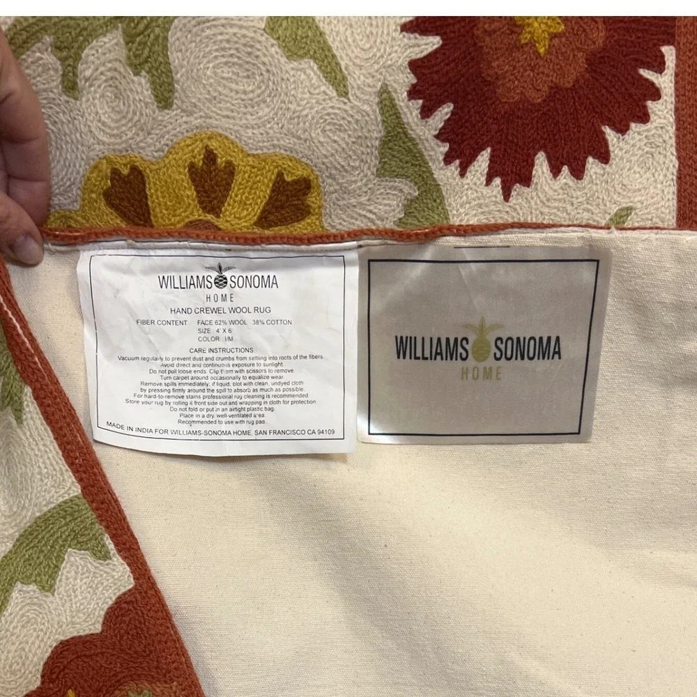 Williams Sonoma Hand Crewel Wool Rug Floral Accent Rug 4' x‎ 6'